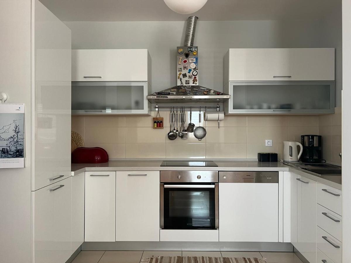 Apartment Lucija - Cozy Flat In The City Center With A Sea View & Parking 마카르스카 외부 사진