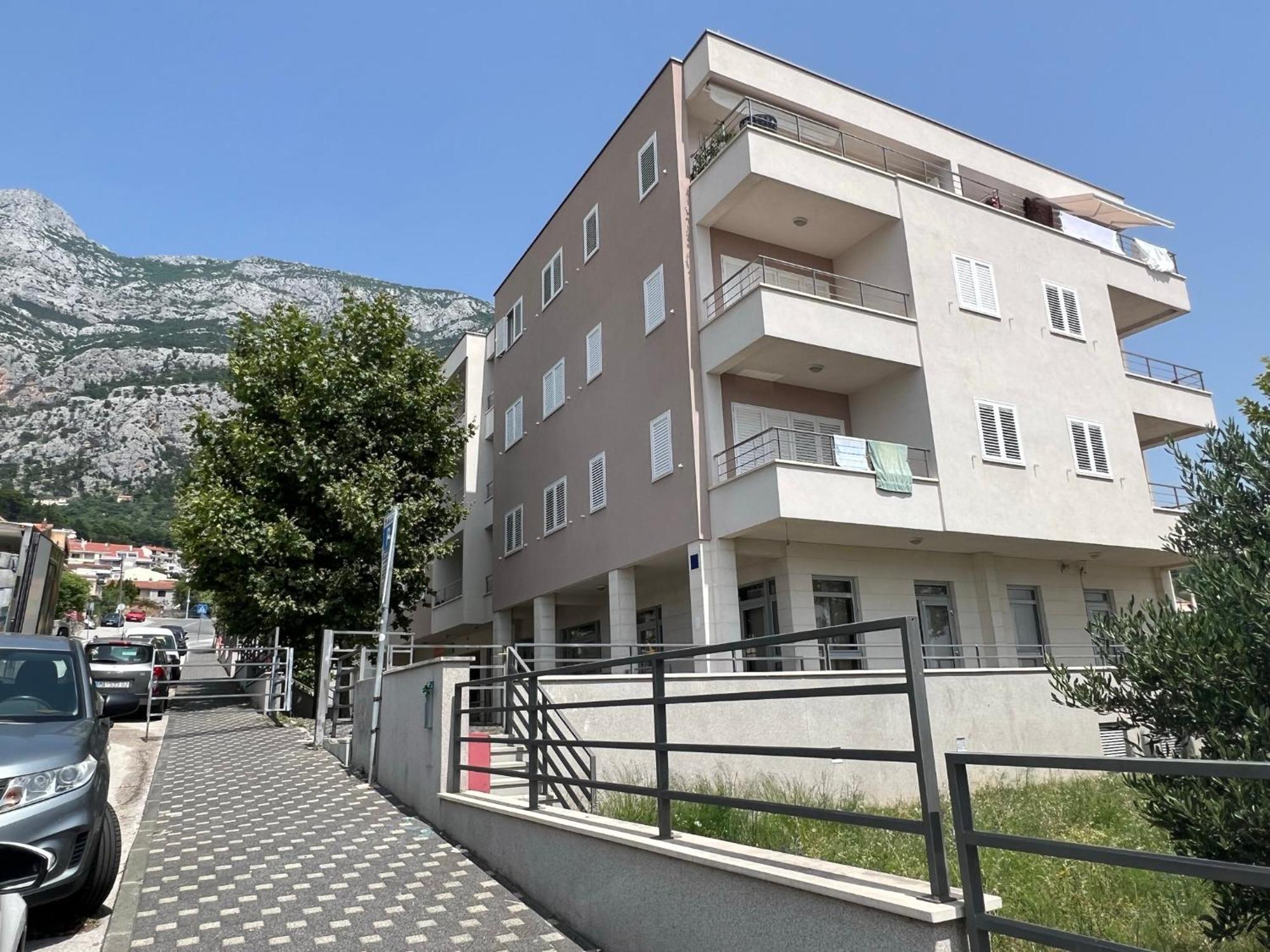 Apartment Lucija - Cozy Flat In The City Center With A Sea View & Parking 마카르스카 외부 사진